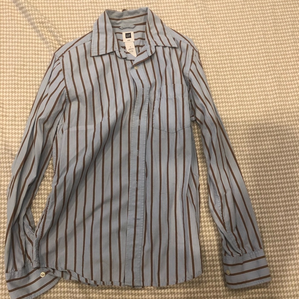 Men's gap button down